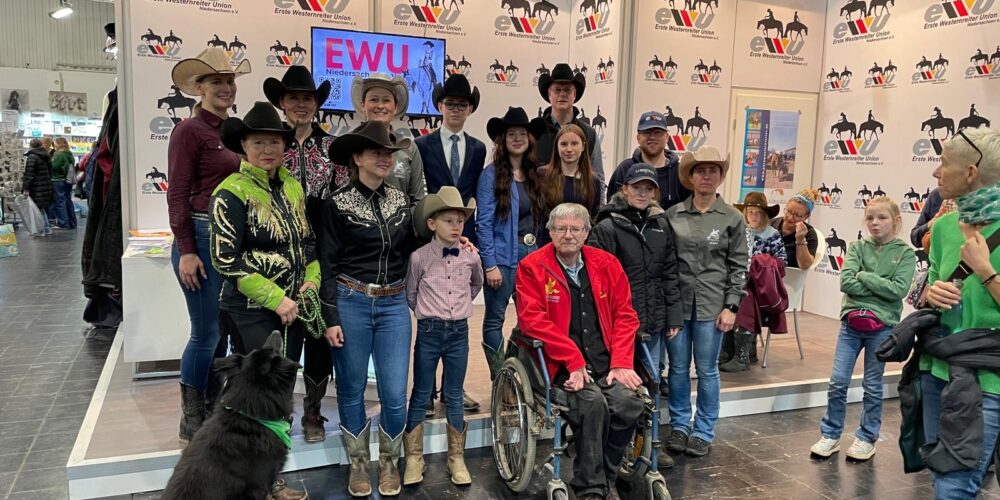 1576d33a-dacf-4b3c-a506-13d9d165f901 1576d33a-dacf-4b3c-a506-13d9d165f901